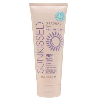 Sunkissed Gradual Tan  Medium - Dark 200ml 