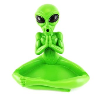 Wholesale Wise Skies Praying Alien Ashtray