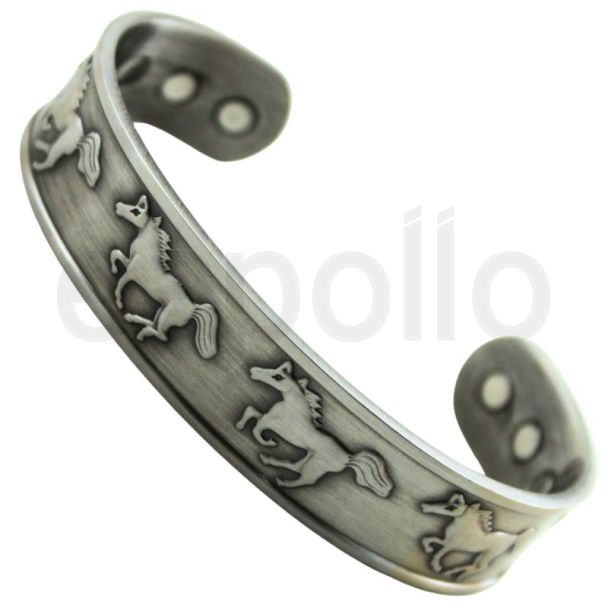 Magnetic Bangle – Running Horse Design