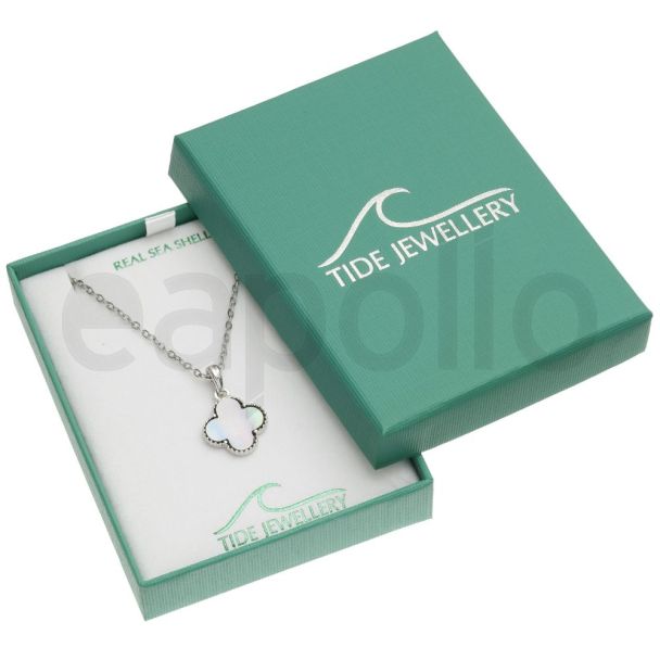 Natural Mother of Pearl Shell Quatrefoil Pendant Necklace