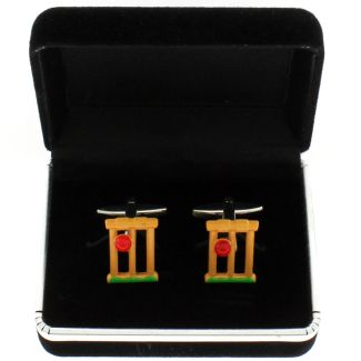 Gents Silver Cufflinks - Cricket Stumps Design