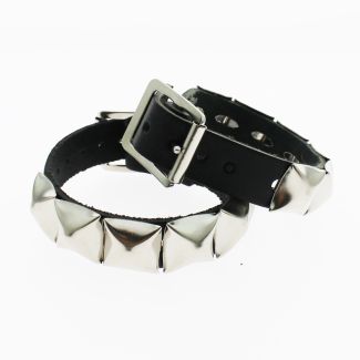 1 Row Pyramid Genuine Leather Wristband 