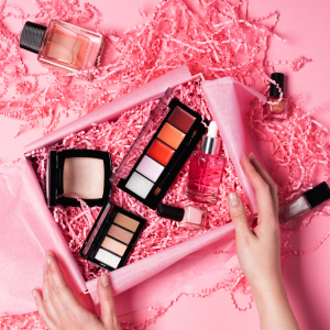 Buy Wholesale Makeup Accessories at Apollo Wholesale