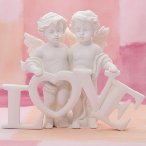 Buy Wholesale Valentines Day Giftware at Apollo Wholesale