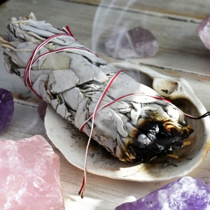 Buy Wholesale Smudge Stick Burners at Apollo Wholesale