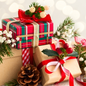 Buy Wholesale Christmas Essentials at Apollo Wholesale