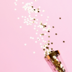 Buy Wholesale Confetti Cannons at Apollo Wholesale