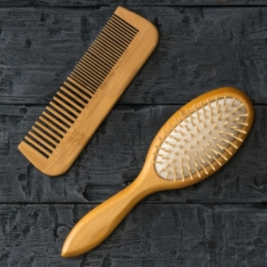 Buy Wholesale Hair Brushes and Combs at Apollo Wholesale