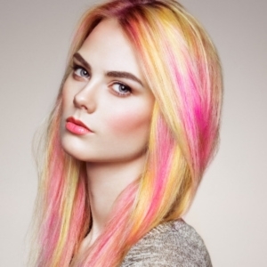 Buy Wholesale Hair Colour Sprays at Apollo Wholesale