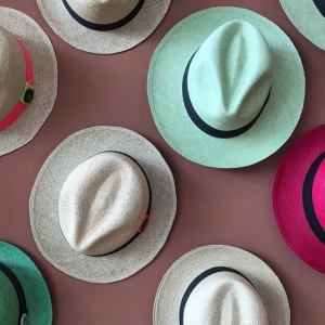 Buy Wholesale Hats at Apollo Wholesale