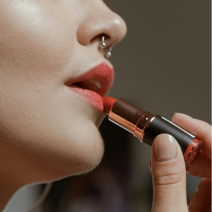 Buy Wholesale Lipsticks at Apollo Wholesale