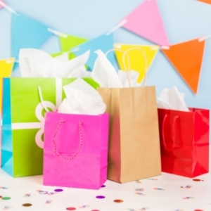 Buy Wholesale Paper Gift Bags at Apollo Wholesale