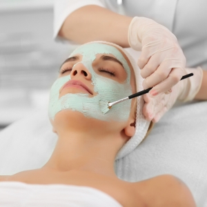 Buy Wholesale Salon Accessories at Apollo Wholesale