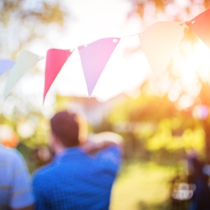 Buy Wholesale Summer Party Essentials at Apollo Wholesale