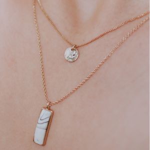 Buy Bulk Necklaces at Apollo Wholesale