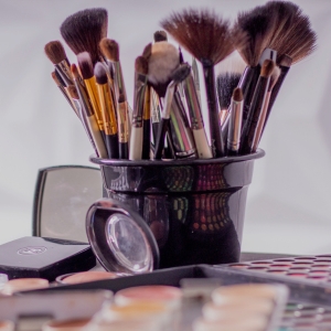 Wholesale Make-Up Brushes
