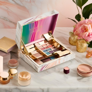 Explore Our Extensive Range of Wholesale Christmas Make-Up Gift Sets